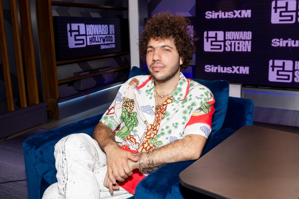 benny blanco visits siriusxms the 88938690 Oaja3p