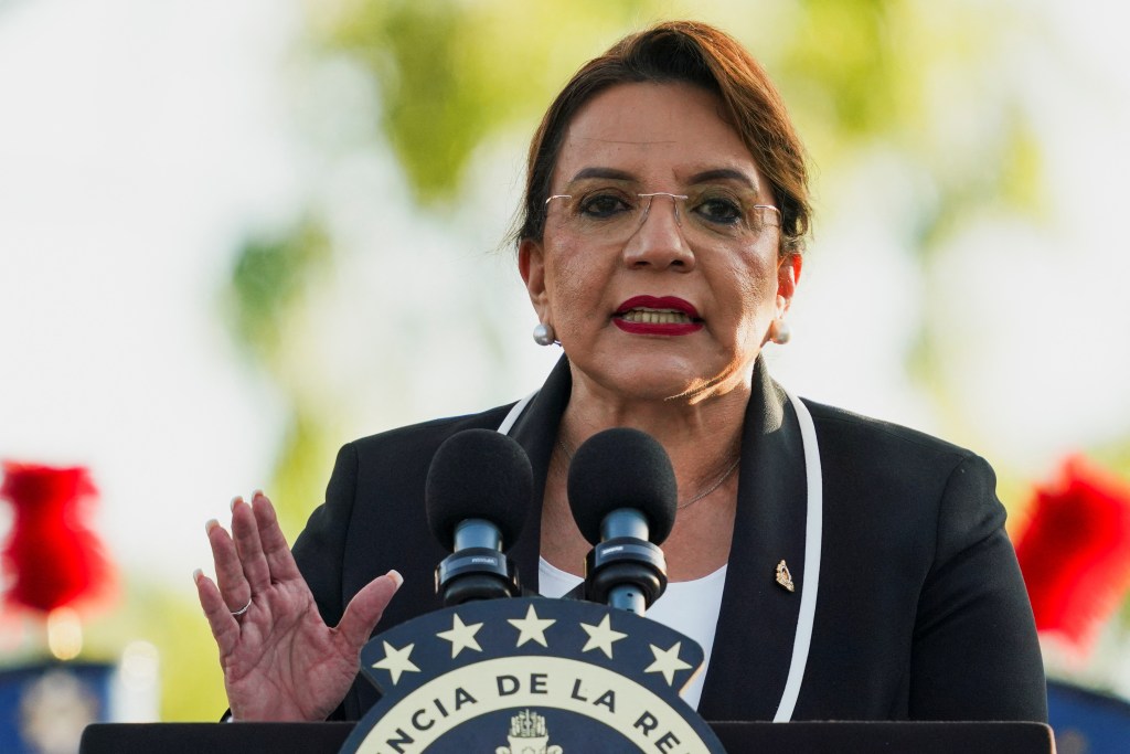 honduras president xiomara castro delivers 88738314 USjT5S