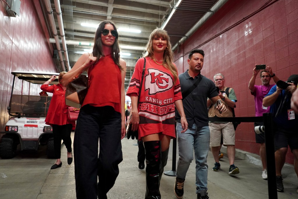 taylor swift arrives start nfl 89752019