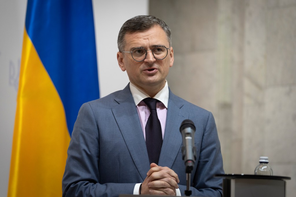 ukrainian foreign minister dmytro kuleba 88898095 qfzVT2