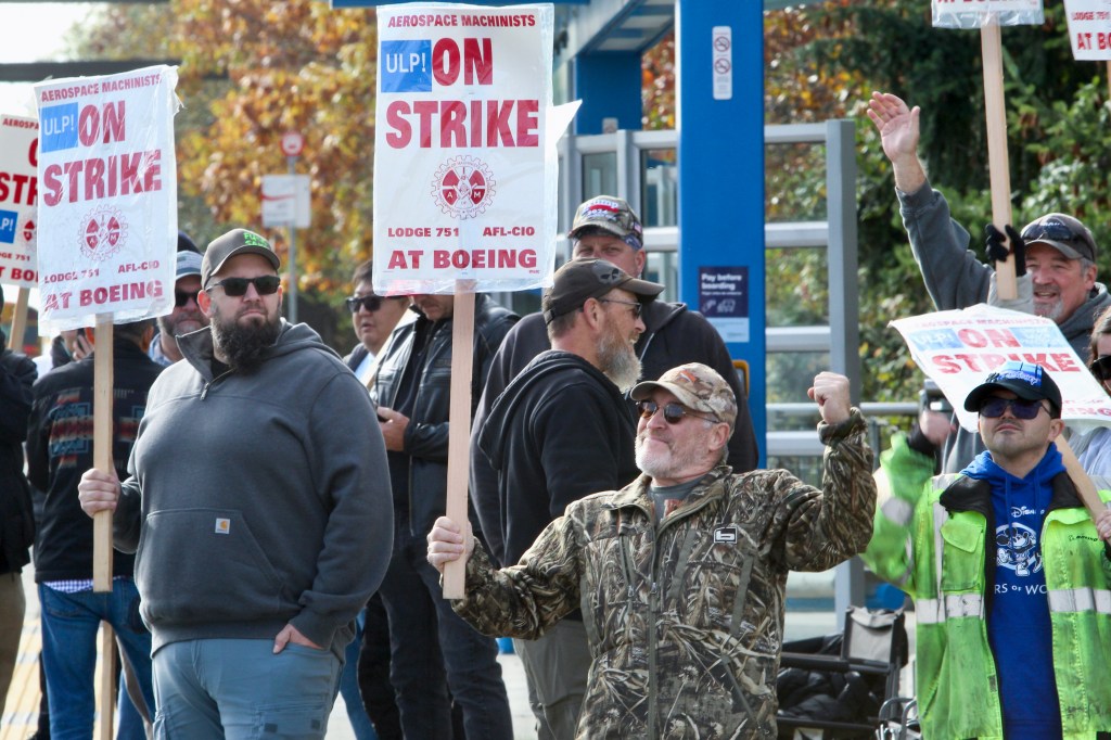 Boeing Earns Strike 84694 5d9c9 JzyDWi