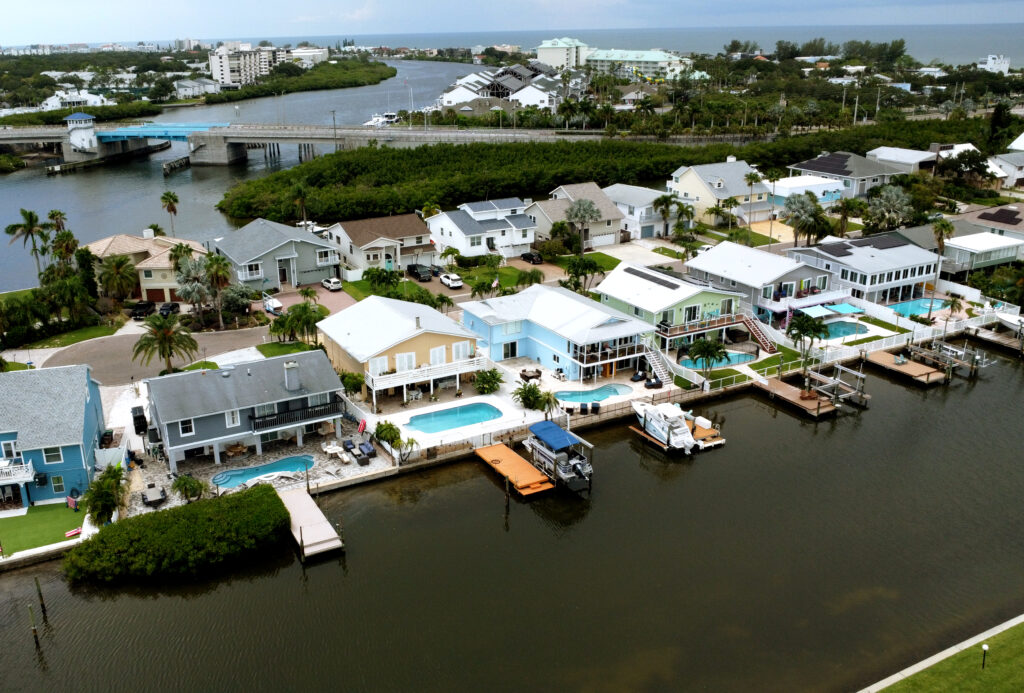 aerial view waterfront homes waterfront 90563071 MEqI6L