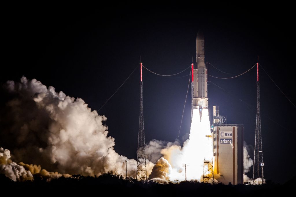 ariane 5 rocket lifts off 92187447 66HuEi