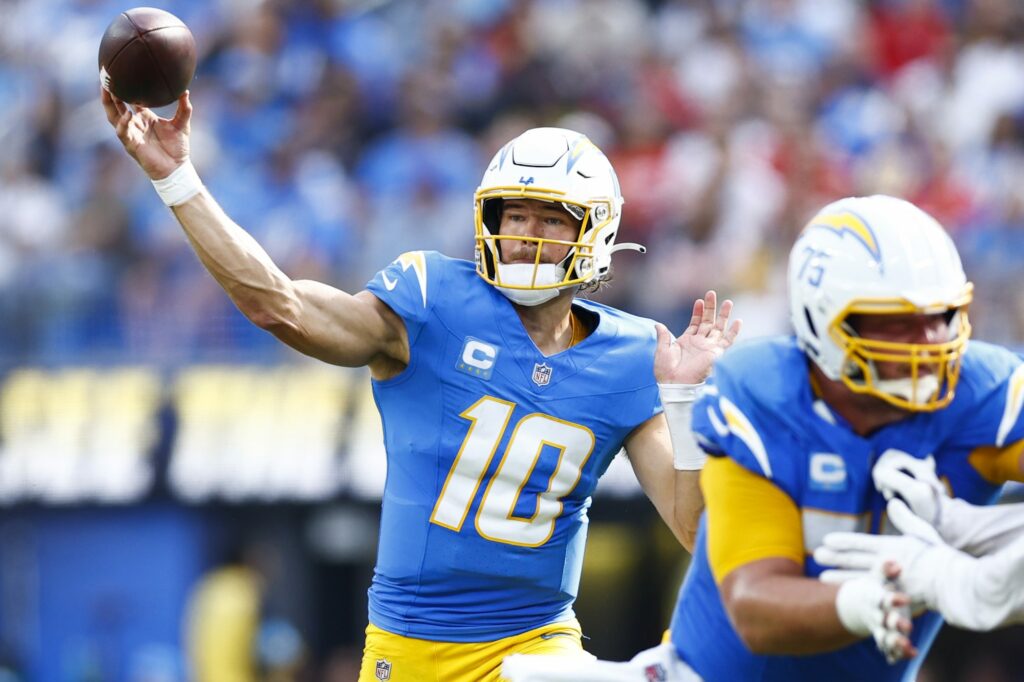 chargers justin herbert cardinals e1729288558347 EdIMq7