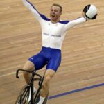 chris hoy great britain celebrates 92080998 jayf4l