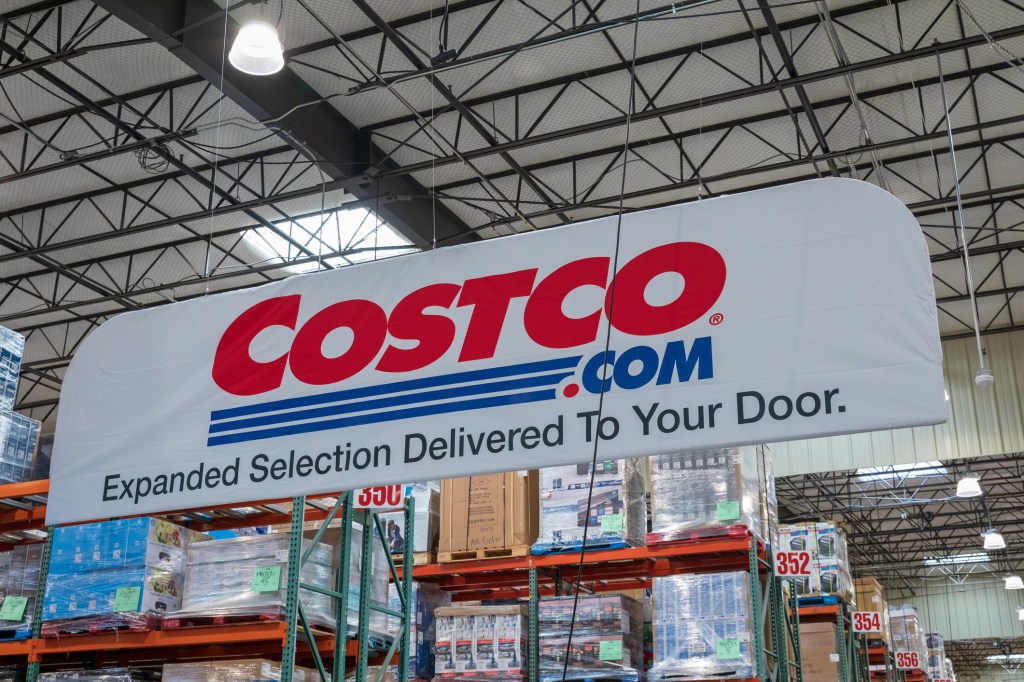 costco wholesale storefront costco wholesale 59152966 1PiDgL