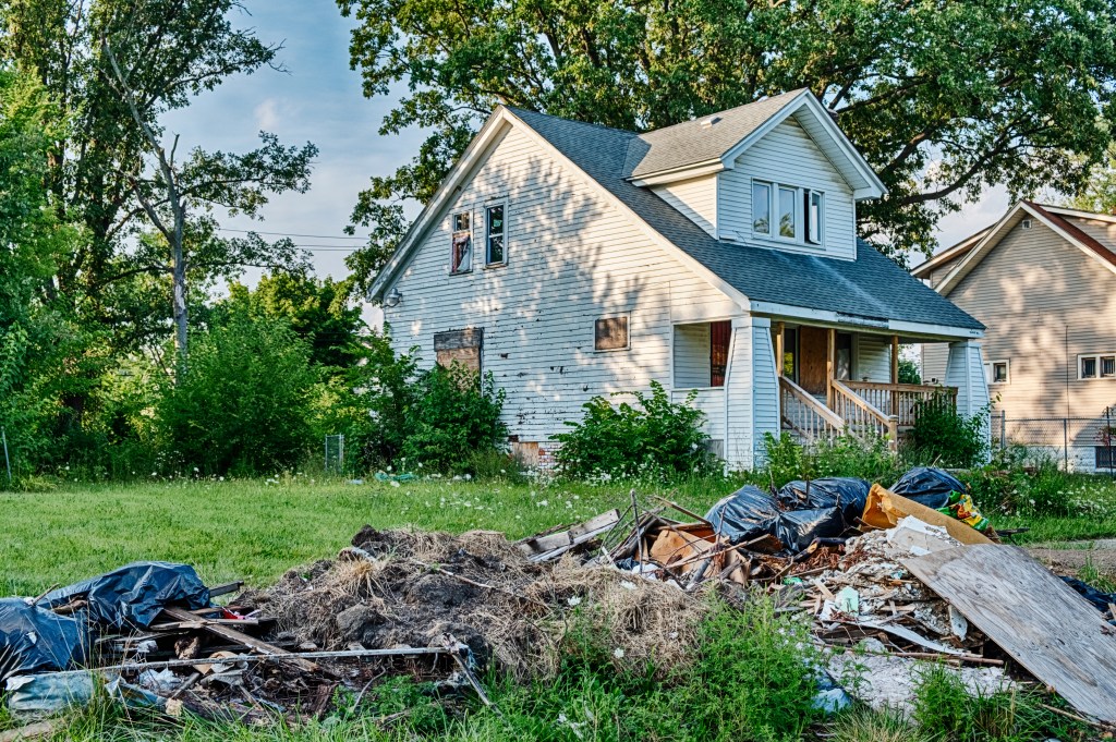 debris damaged homes litters street 92701630 bgIvND