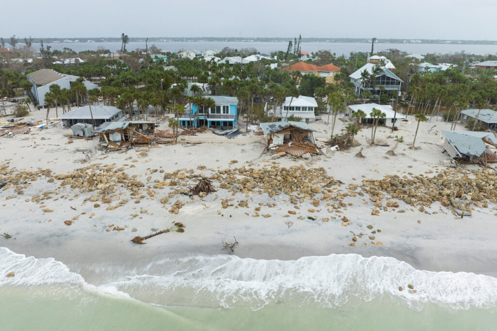 drone view shows destroyed beach 91447060 sRo1Wo