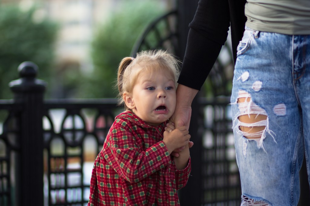 funny scared face caucasian child 92433191 p1SM58