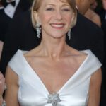 helen mirren arriving 74th annual 60493838 m1mD6B