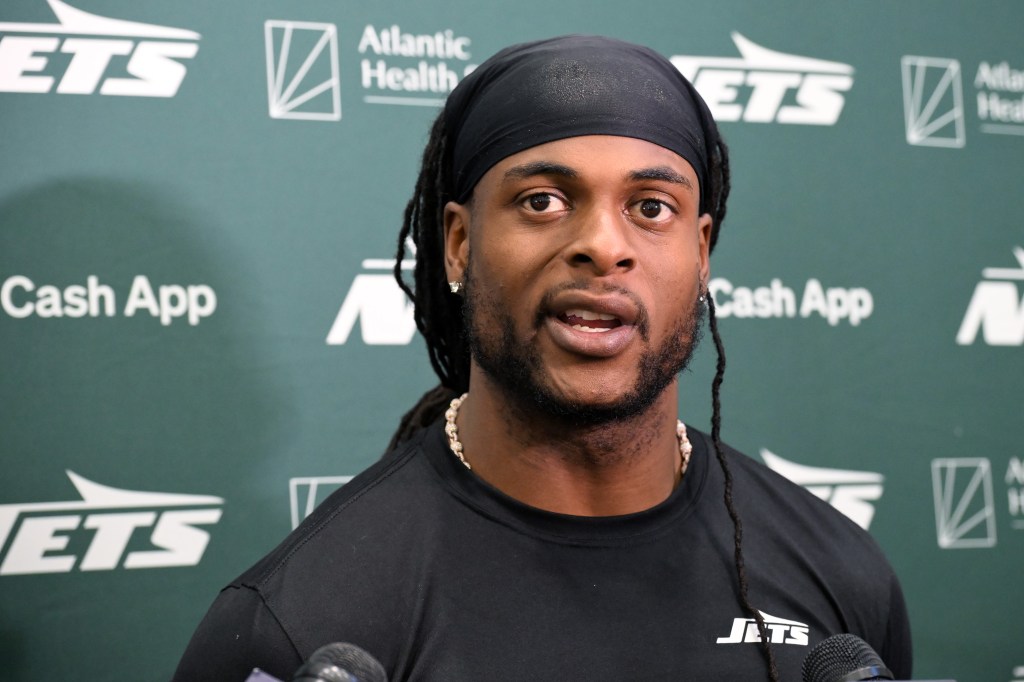 jets wide receiver davante adams 92236662 GbFf33