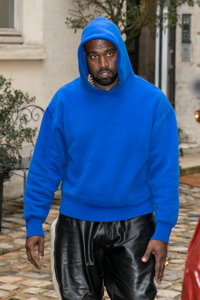 kanye west seen march 02 88198740 Ot3Url