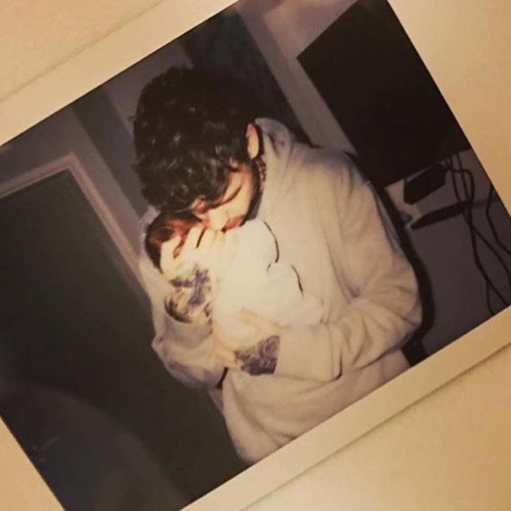 liam payne holds son bear 91747324