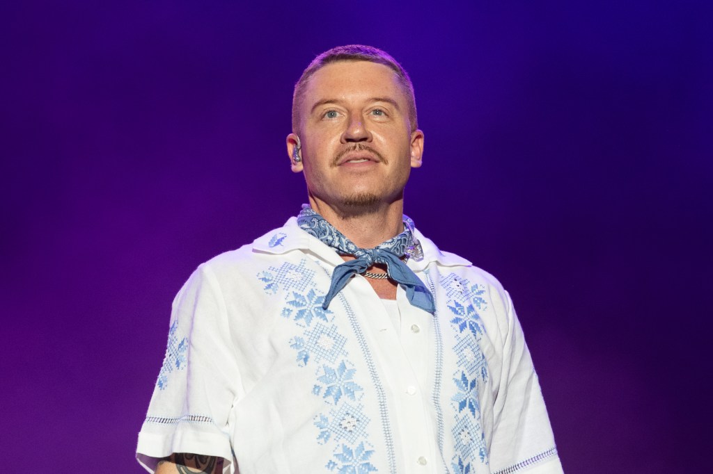 macklemore performs sziget festival 2023 91664323 JPhsVF