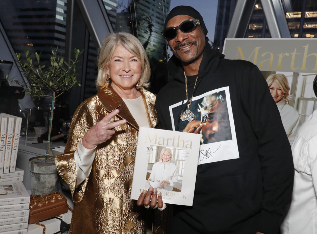 martha stewart snoop dogg attend 91773637 2Jpini