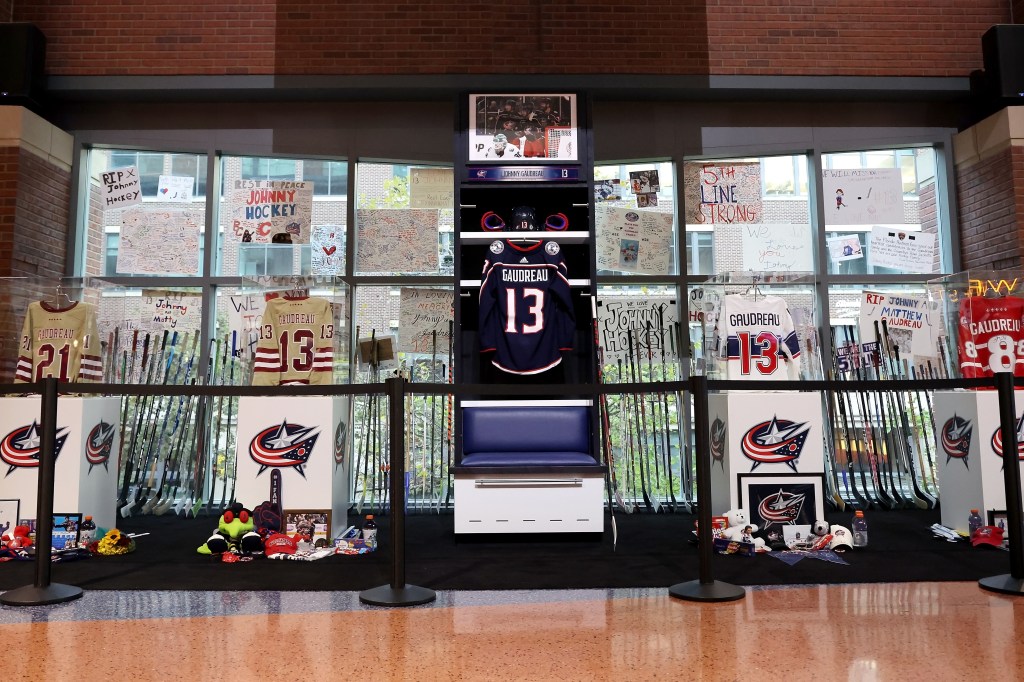 memorial former columbus blue jackets 91677828 OfuoeC