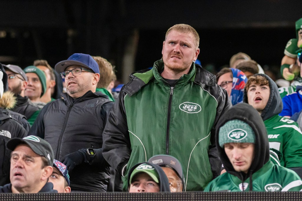 new york jets fans react 91640357