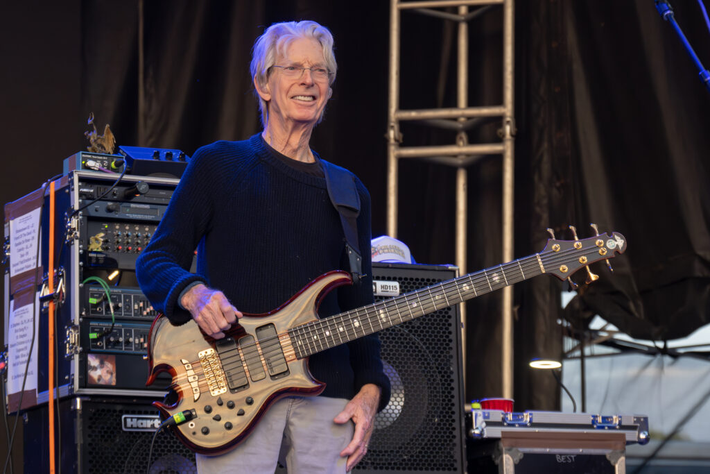 phil lesh performs phil lesh 92370857 BX7qbv