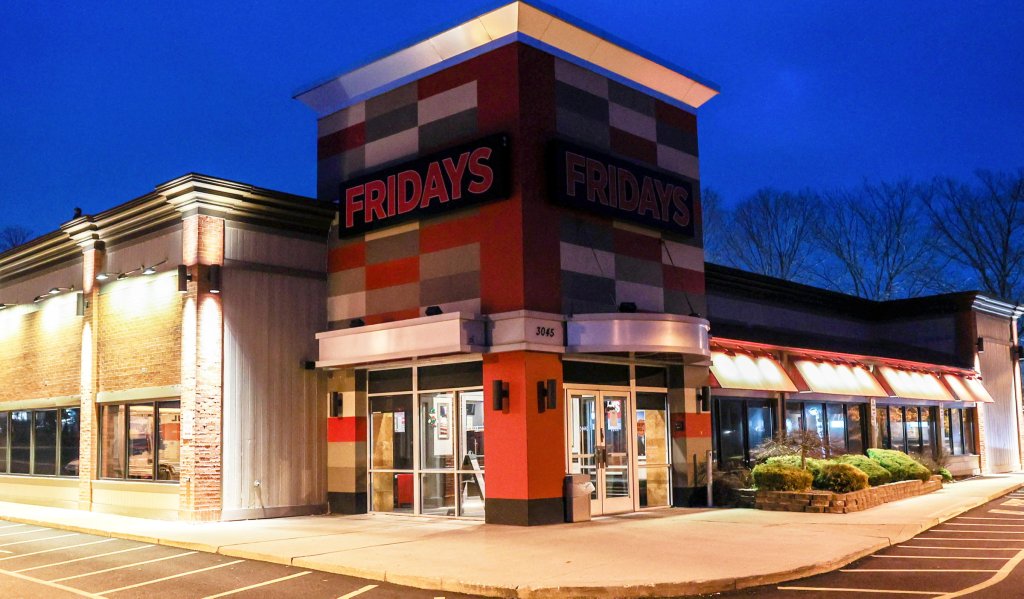 photo permanently shuttered tgi fridays 92566810 z4nnYb