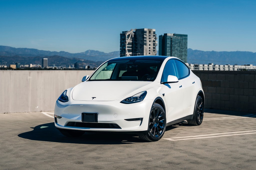 photo provided edmunds shows tesla 89828098 slUYBh