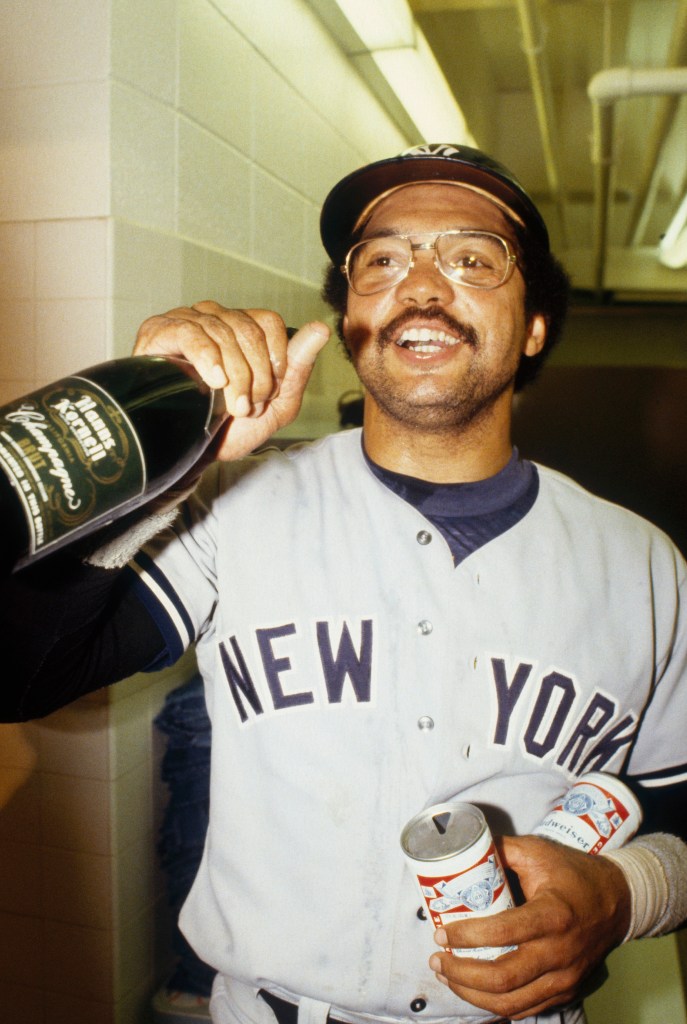 reggie jackson new york yankees 52751631 lqJaMD