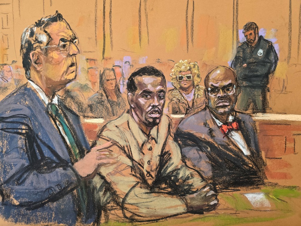 sean diddy combs accompanied attorneys 91376267 4d9f64 TnAwHz