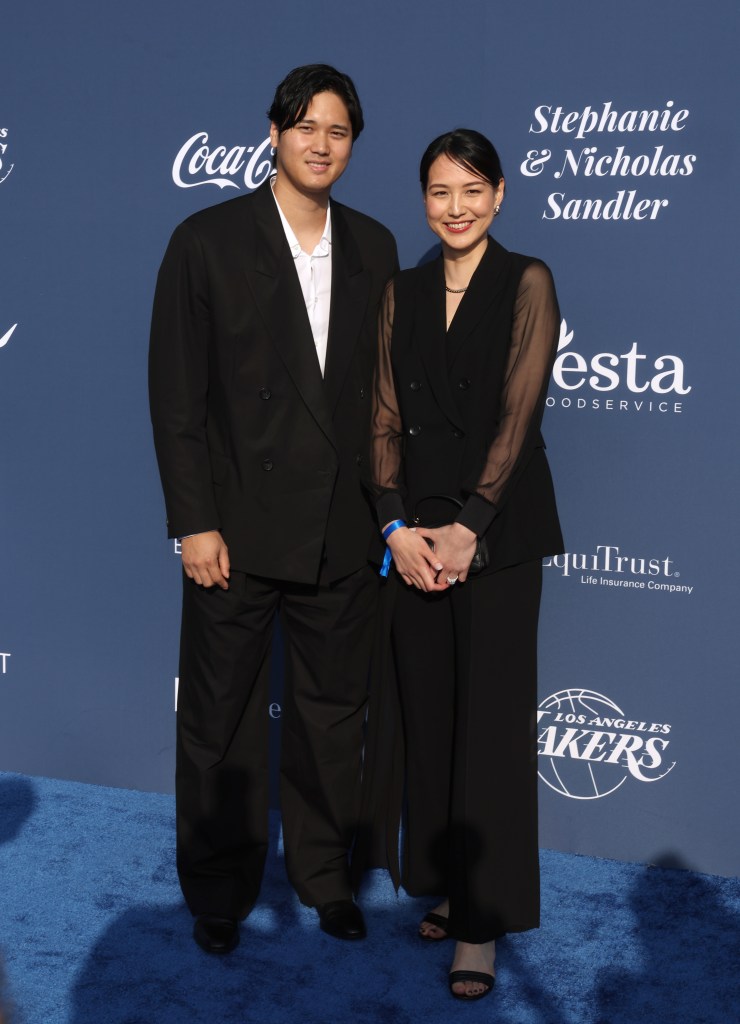 shohei ohtani mamiko tanaka attend 92217319 3CKFbg