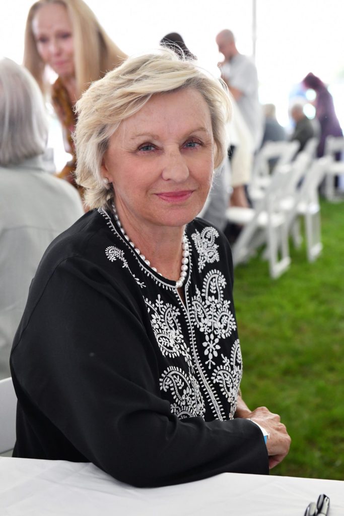 tina brown attends authors night 92210672 e1729677141410 KYXTo7