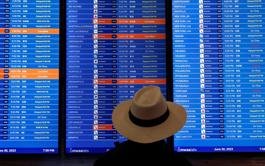 travelers check status flights ahead 91737540 ofMCoL