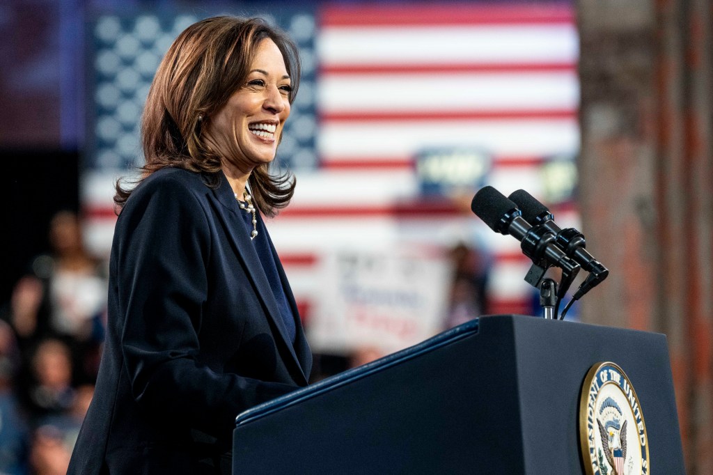 vice president kamala harris speaking 92562843 R1uzDl