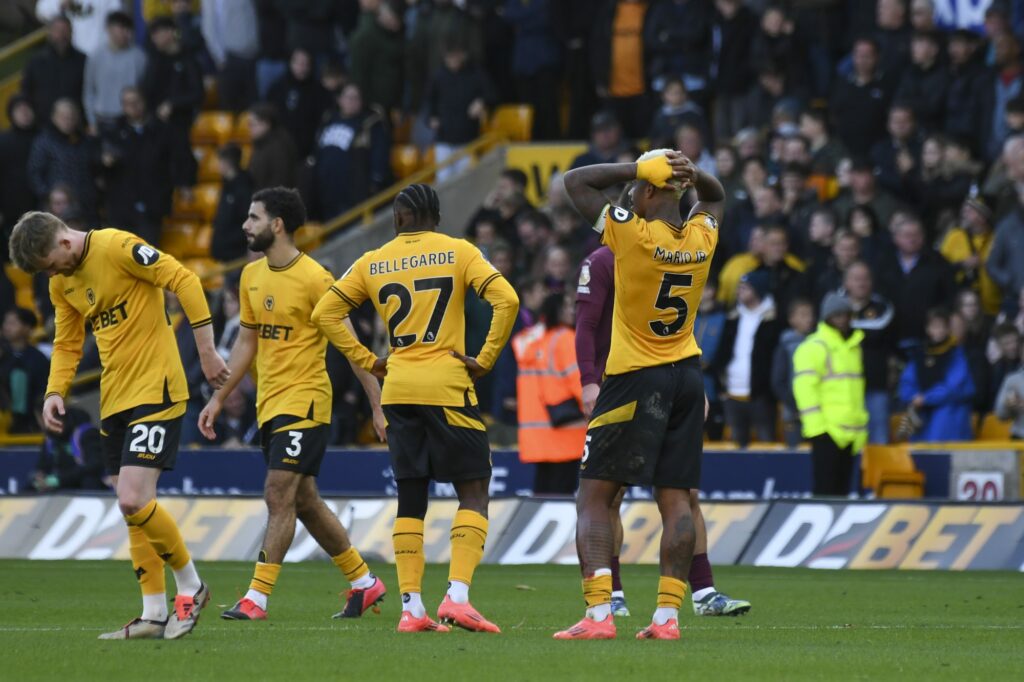 wolverhampton wanderers players react var 92033143 e1729795577986 Oh8aQO