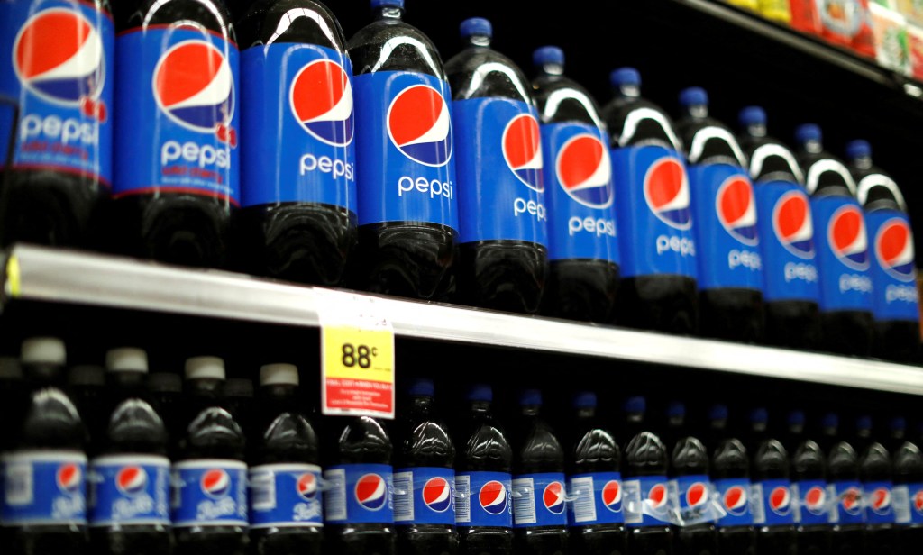 bottles pepsi pictured grocery store 92764771 VSun0D