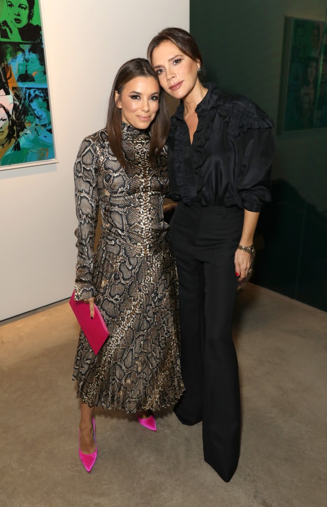 eva longoria victoria beckham attend 92818989 lXToB2