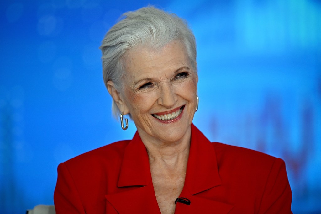 maye musk visits bottom line 92791415 9b1d5a FzjDiT