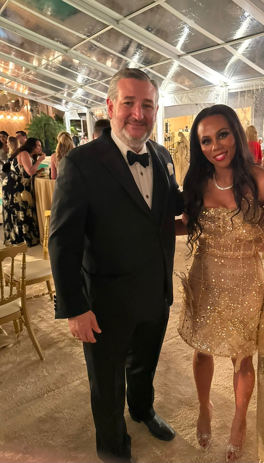 Trump supporters getting plastic surgery to look their best for Mar-a-Lago schmoozing: ‘They have face time with the leader of the free world’ 1 wp content2Fuploads2Fsites2F22F20252F012F5000 microneedling platelet rich plasma 96643207 8QUtAt