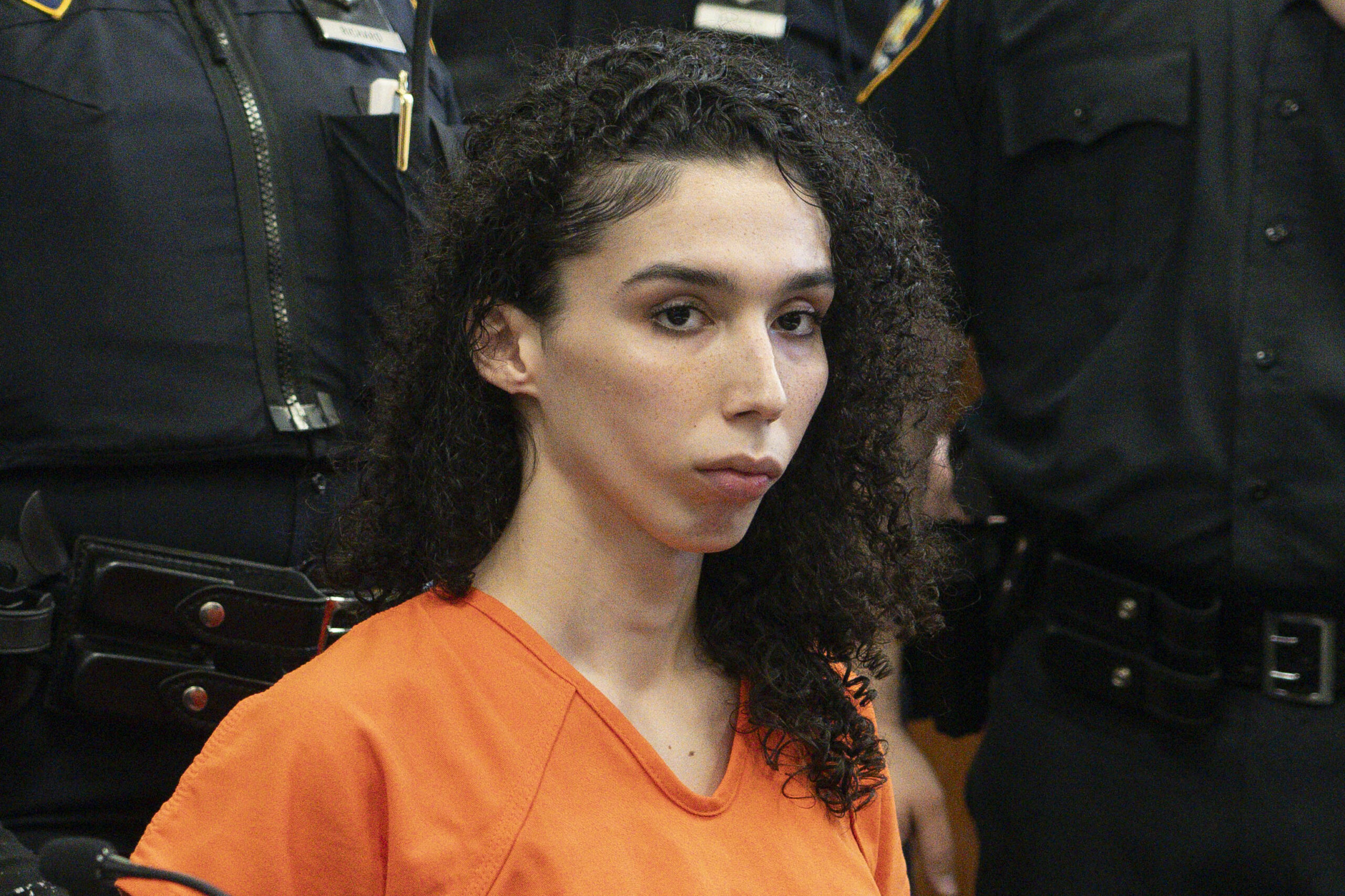 Sicko who allegedly killed postal worker during NYC deli spat made chilling confession, DA says: ‘He deserved it’ 1 wp content2Fuploads2Fsites2F22F20252F012Fknife wielding transgender woman jaia 97193240 BPa23x scaled