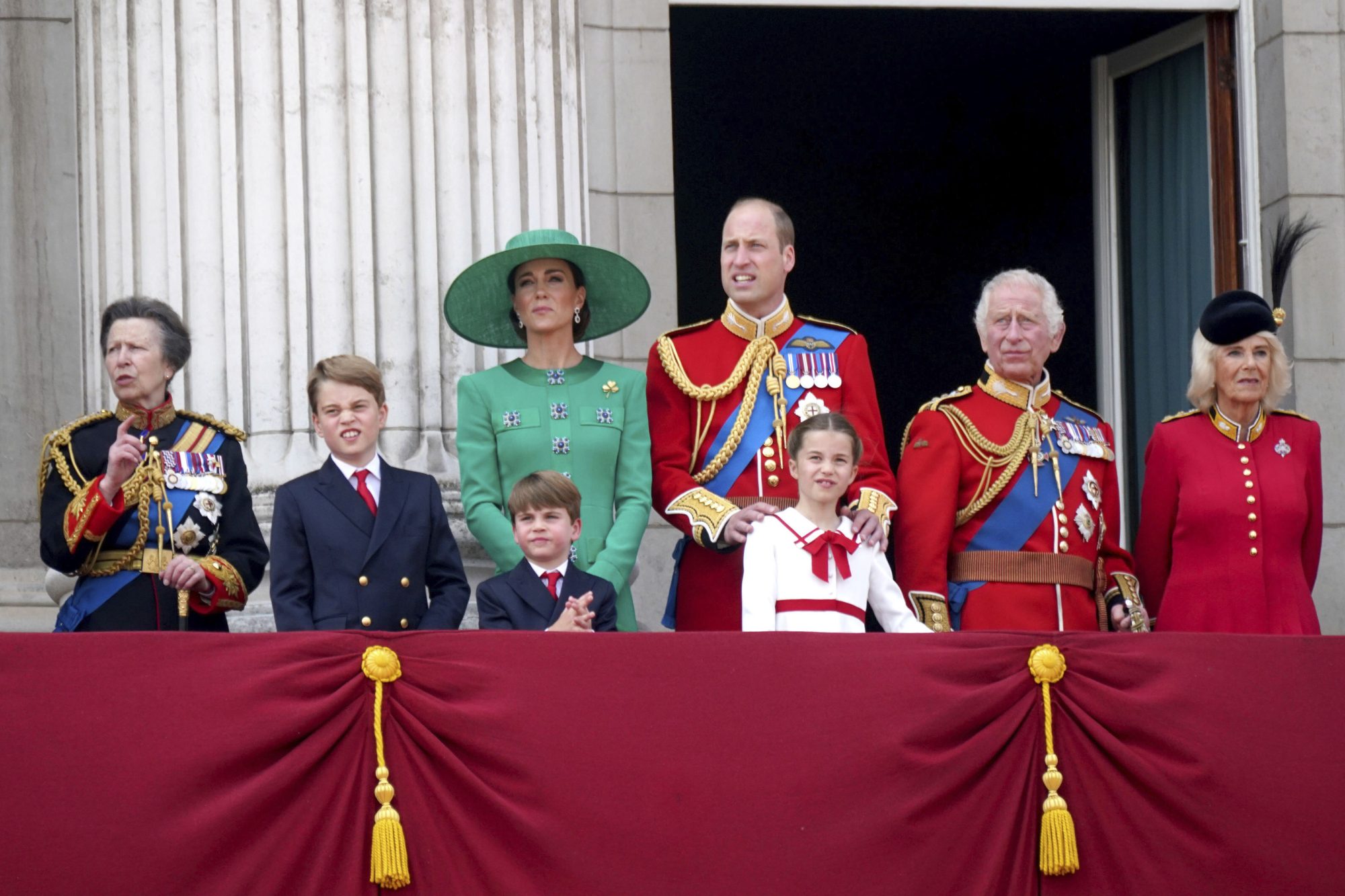 wp content2Fuploads2Fsites2F22F20252F012Fleft britains princess anne prince 12819668 e1737460781389