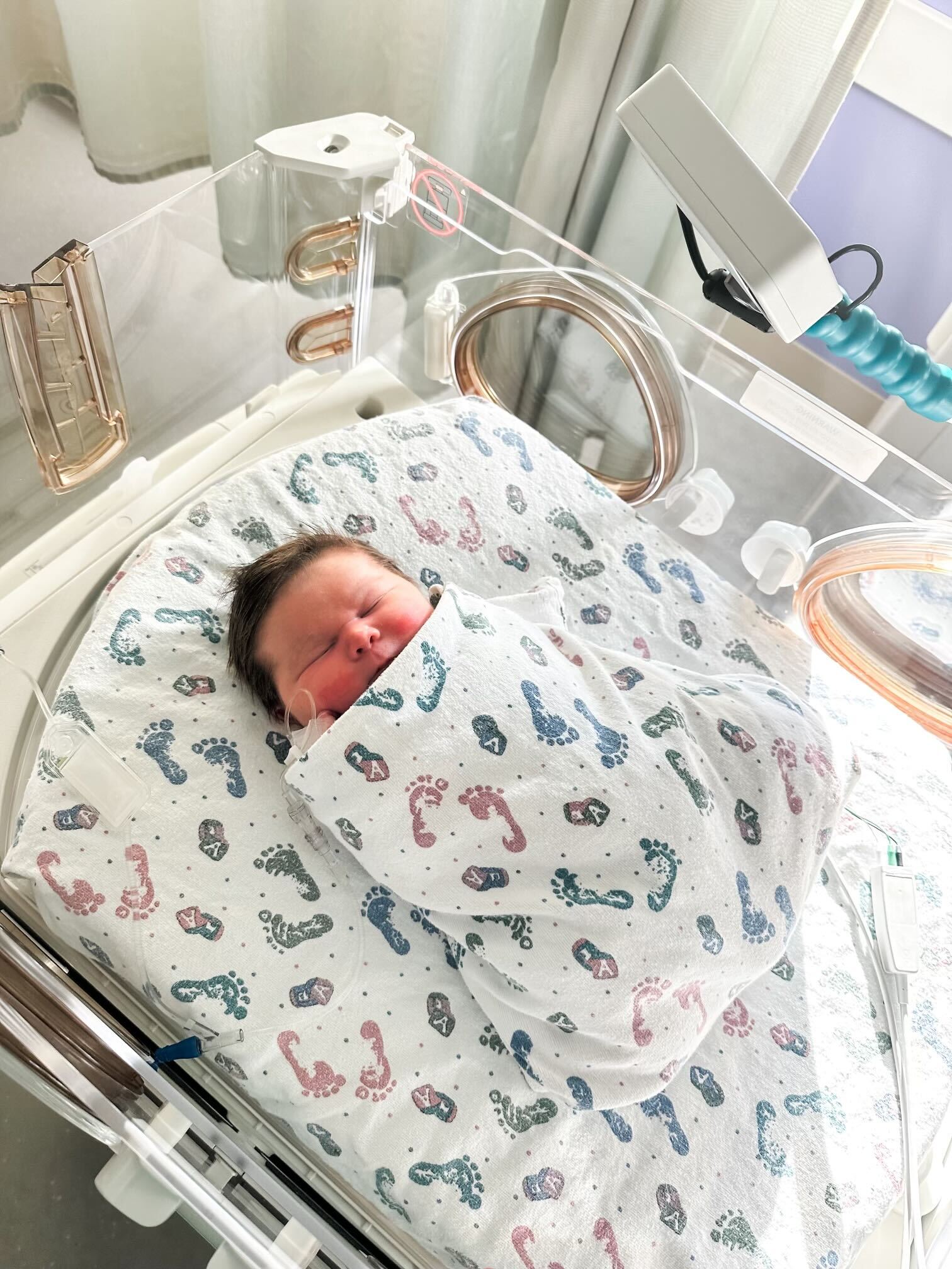 ‘Botched’ star Dr. Paul Nassif welcomes baby No. 5, his second with wife Brittany Pattakos 1 wp content2Fuploads2Fsites2F32F20242F112Fbotched star dr paul nassif 96522096 0wFayv