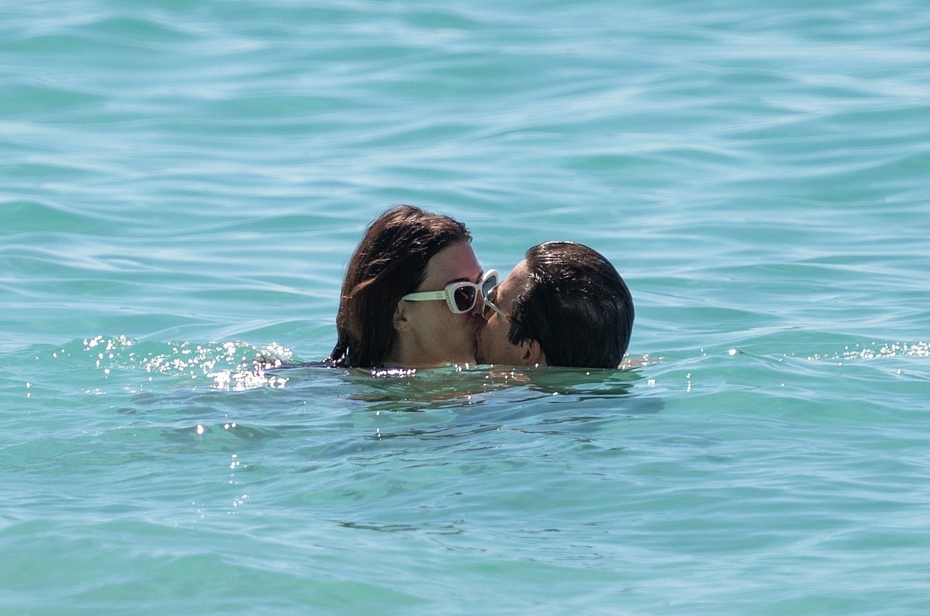 Shredded Mark Wahlberg and bikini-clad wife Rhea Durham pack on PDA during Barbados vacation 1 wp content2Fuploads2Fsites2F32F20252F012F53 year old american actor 96088066 UOgJES