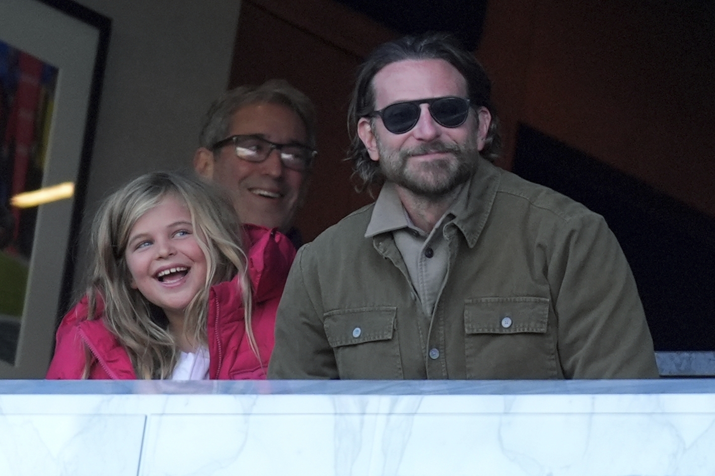Bradley Cooper spends 50th birthday at Eagles game with 7-year-old daughter Lea 1 wp content2Fuploads2Fsites2F32F20252F012Factor bradley cooper watches action 96267160 M74Q9B