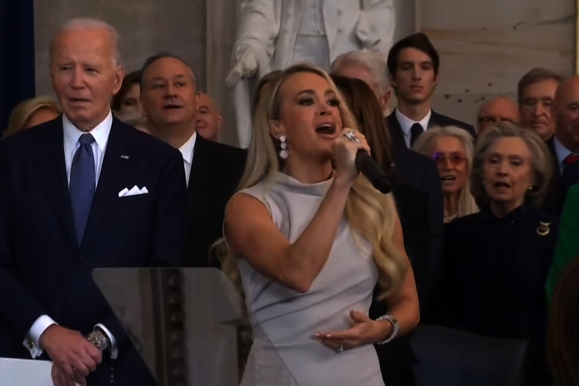 Watch Carrie Underwood’s performance of ‘America the Beautiful’ at Trump’s inauguration 1 wp content2Fuploads2Fsites2F32F20252F012Fwp carrie W2STev