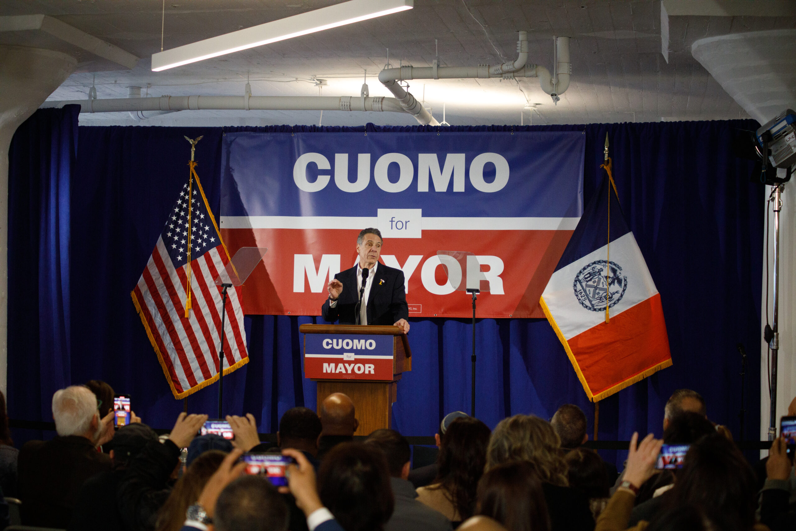 wp content2Fuploads2Fsites2F22F20252F032Fandrew cuomo speaks carpenters union 99580515 PLWCmH scaled