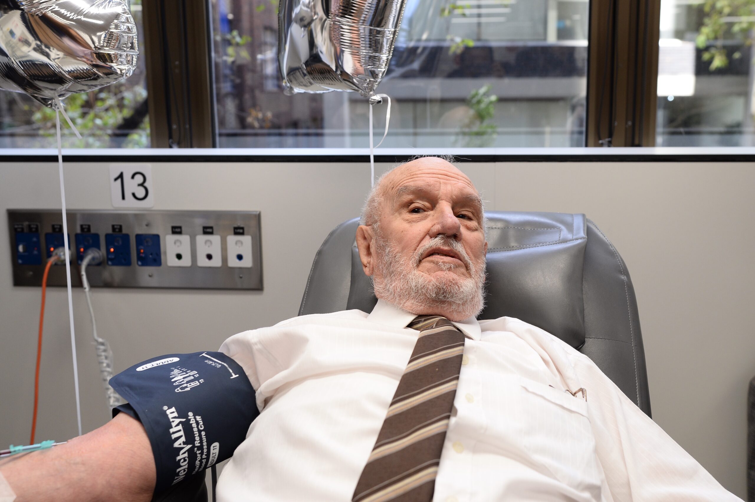 wp content2Fuploads2Fsites2F22F20252F032Fjames harrison donating blood service 99705218 hE4USv scaled