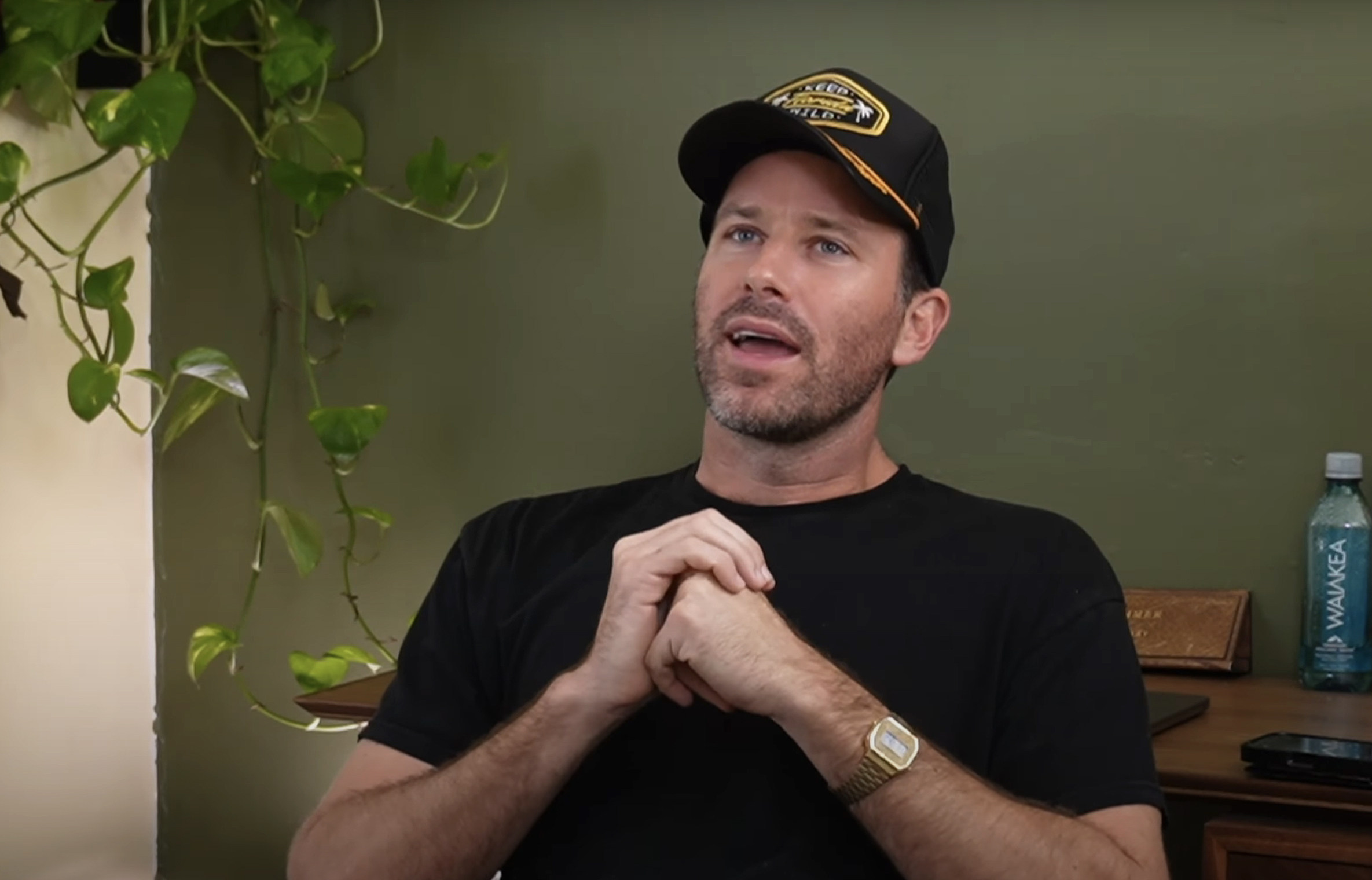 wp content2Fuploads2Fsites2F32F20252F032Farmie hammer hammertime podcast armie 99720195 TBrJ1o